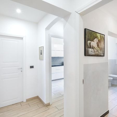Waterfront District Apartment Janov Exteriér fotografie